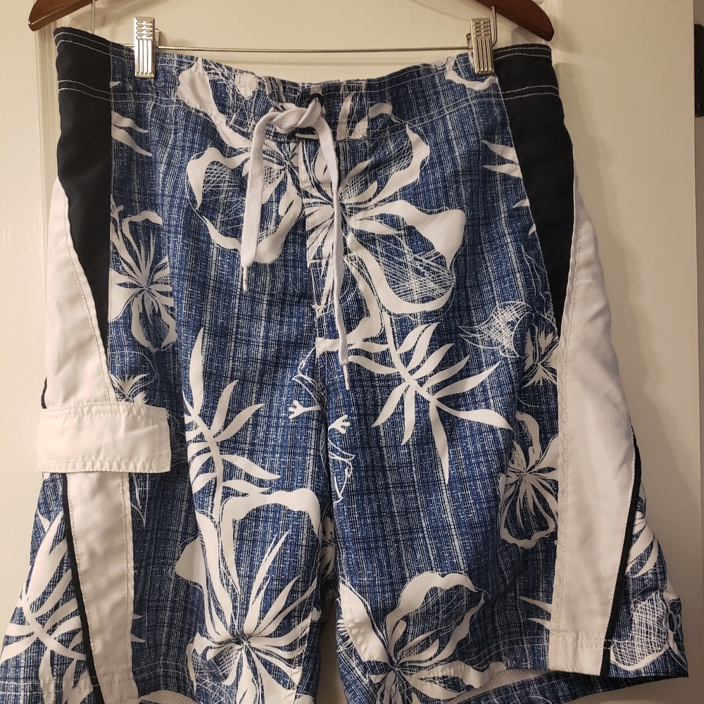 OP mens swim trunks size L